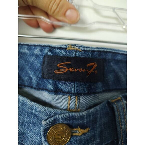 Seven7 Women's Size 4 Medium Wash Ankle Cropped Pants Zipper Slight Distressed - Picture 7 of 9